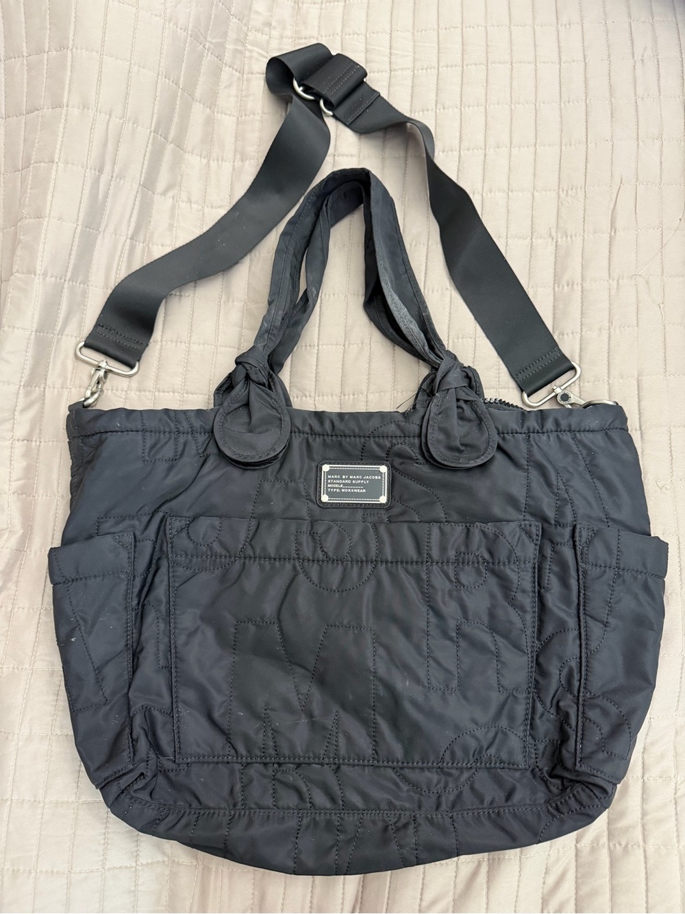 Marc Jacobs Black Quilted Shoulder Tote with Adjustable Strap Great Condition